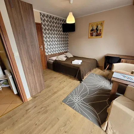 Osrodek Wypoczynkowy Romed ゲストハウス