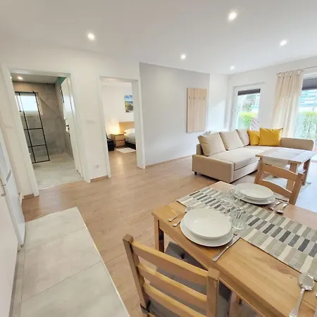 ゲストハウス Osrodek Wypoczynkowy Romed Jastrzębia Góra